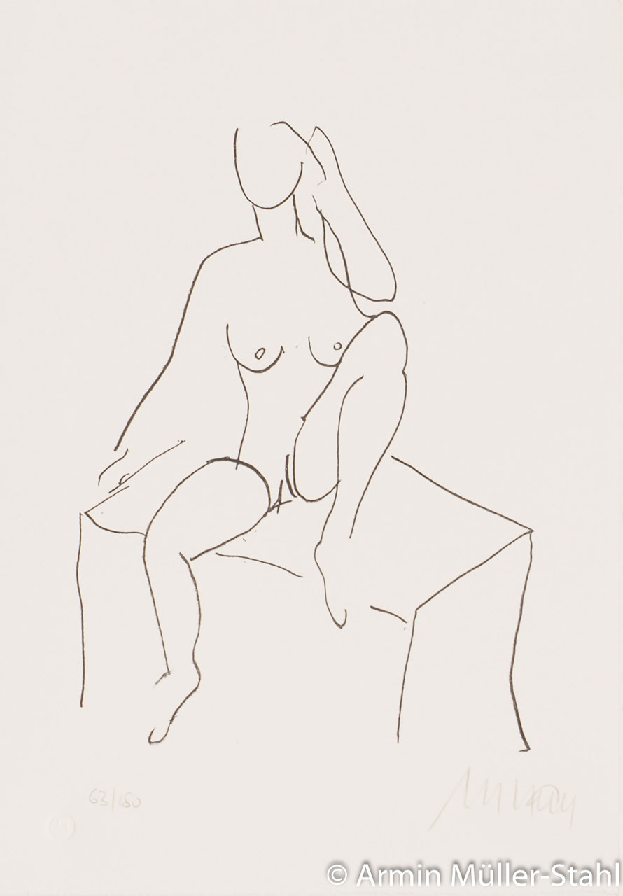 Lithografie von Armin Mueller-Stahl -Akt auf Stein- eine nackte Frau sitzt auf einem kubischen Sockel und erhebt eine Hand zum Kopf, alles mit einfachen schwarzen Linien groß gezeichnet.