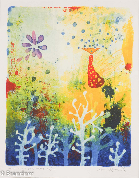Serigrafie von Klaus Brandner - Weiße Baumsilhouetten wachsen aus einem tiefen Blau, darüber öffnet sich ein leuchtendes Gelb-Orange, in dem eine rote Tropfenform und eine violette Blüte schweben.