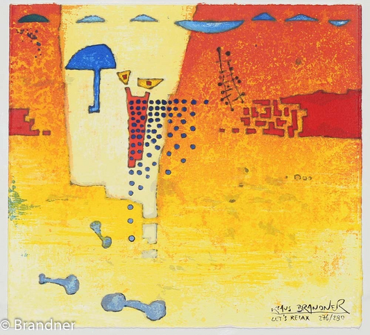 Serigrafie von Klaus Brandner - Eine weiße Figur mit blauem Schirm steht im Zentrum eines warmen Orange-Gelb, umgeben von Punkten, Zeichen und spielerischen Formen.