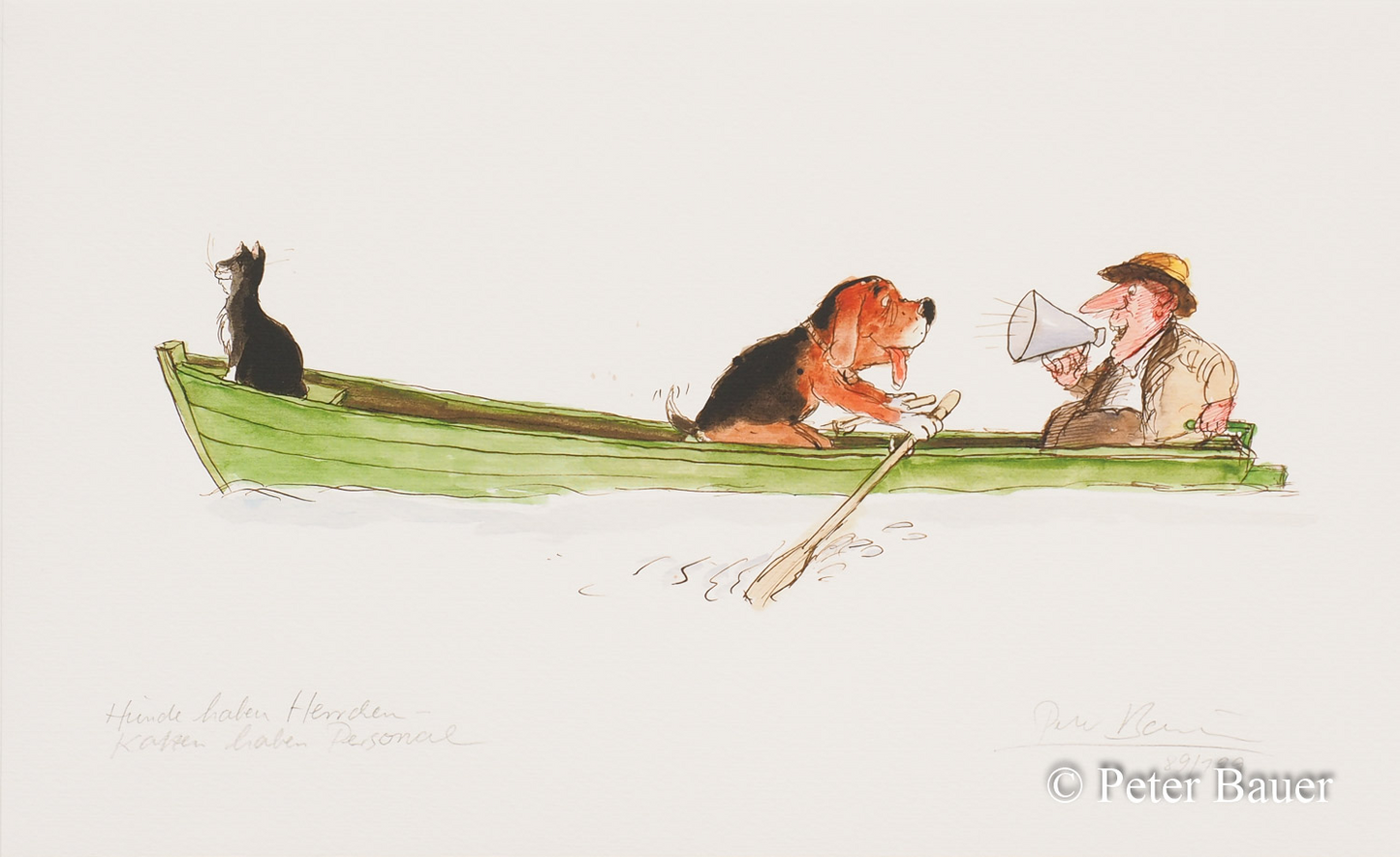 Fine-Art-Print von Peter Bauer -Hunde haben Herrchen, Katzen haben Personal- In einem grünen Ruderboot sitzen drei: Der Hund rudert mit vollem Einsatz, der Mann brüllt Anweisungen ins Megafon – und die schwarze Katze sitzt vorne, schaut gelangweilt übers Wasser und interessiert sich für das ganze Treiben herzlich wenig.